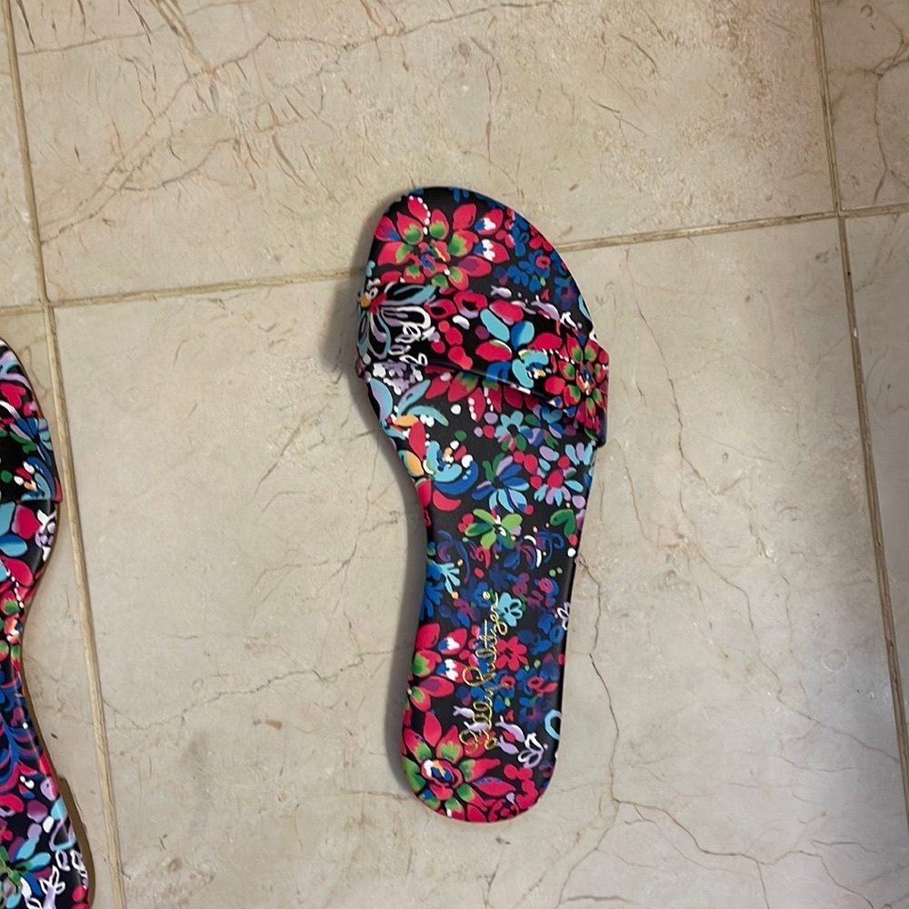 Lilly Pulitzer Emery Slide